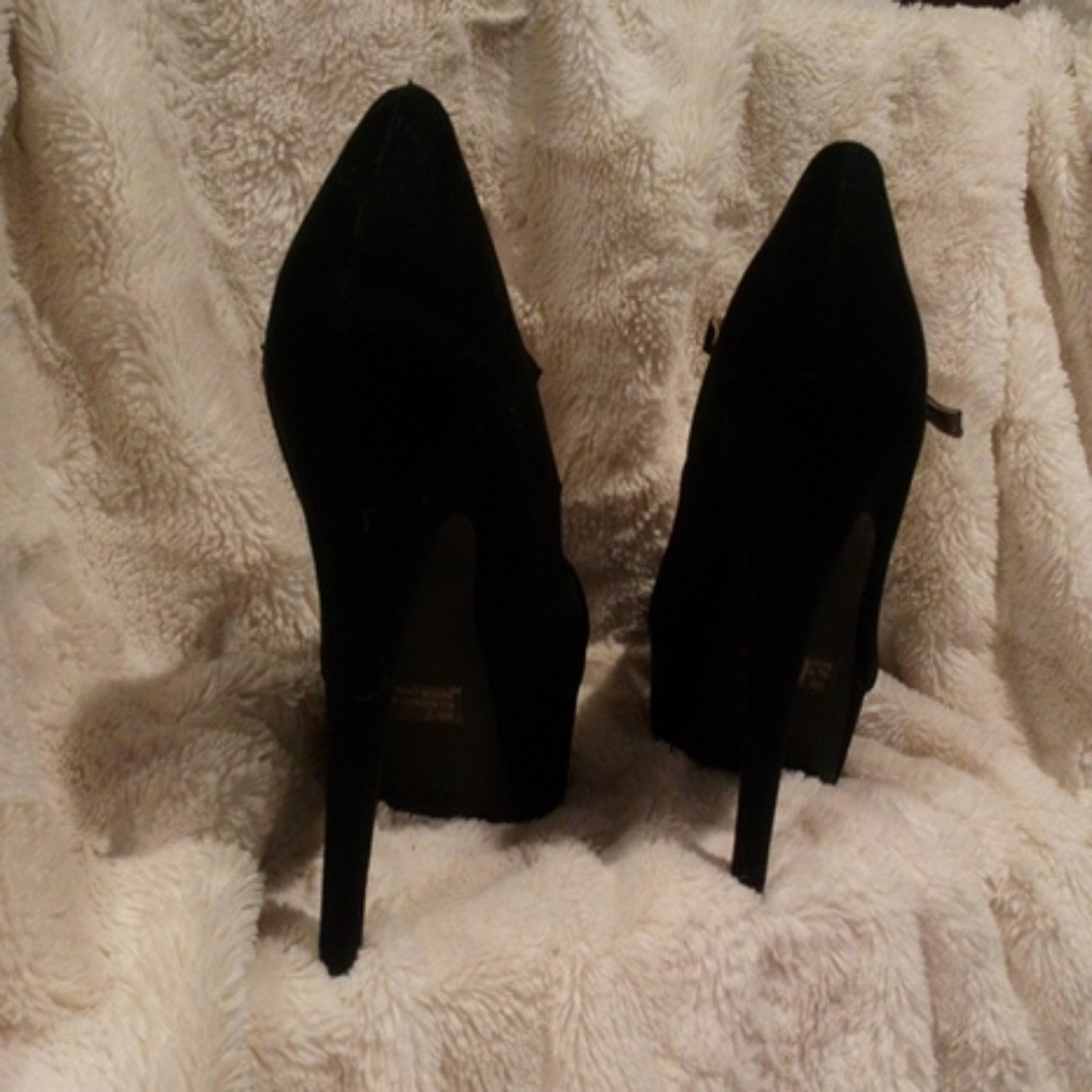 High heels - Picture 5 of 5